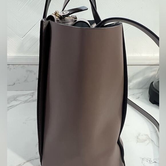 Kate Spade Putnam Drive Purse - Picture 3 of 16